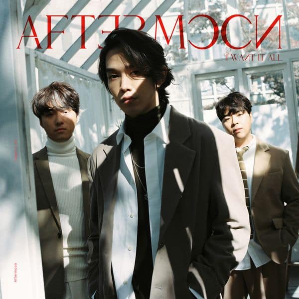 Band album jacket group portrait photographed by Jeon Yoonyoung